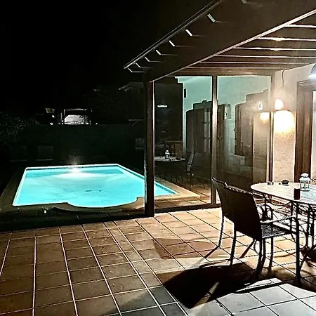 Aguamarina 51 וילה